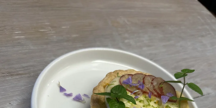 Pobyt v centre Mikulova: raňajky aj 3-chodová večera a návšteva vínnej pivnice