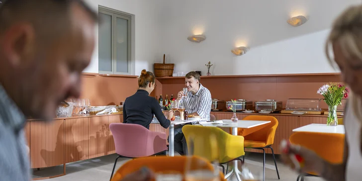 Pobyt v centre Mikulova: raňajky aj 3-chodová večera a návšteva vínnej pivnice