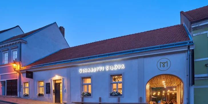 Pobyt v centre Mikulova: raňajky aj 3-chodová večera a návšteva vínnej pivnice