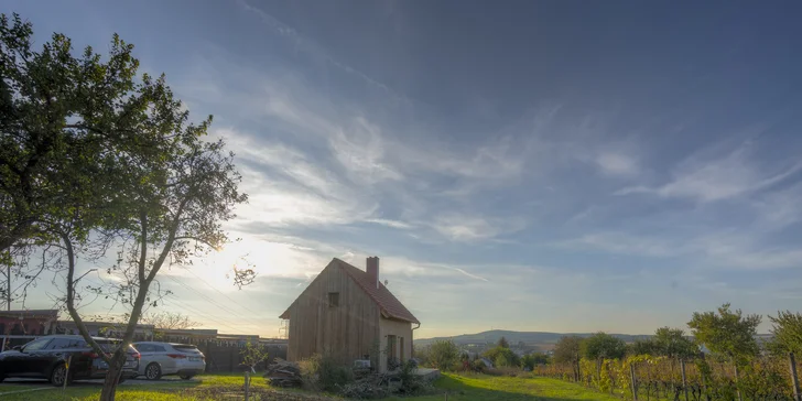 Moravské Toskánsko: domček s terasou medzi vinicami, krásne výhľady aj víno k dispozícii