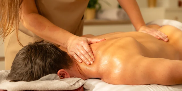 Uvoľňujúca klasická masáž aj s bankovaním