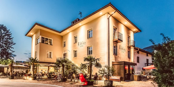 Pobyt v Alpách: hotel v jednej z najkrajších talianskych dedín s raňajkami alebo polpenziou