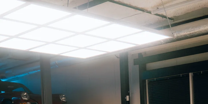 Jazda na profesionálnom pretekárskom simulátore aj prenájom simulátora na večer s priateľmi