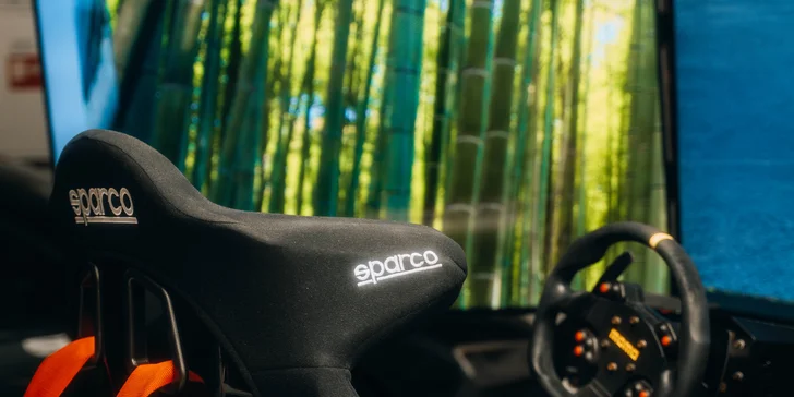 Jazda na profesionálnom pretekárskom simulátore aj prenájom simulátora na večer s priateľmi