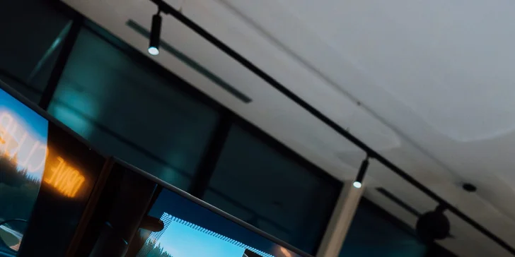 Jazda na profesionálnom pretekárskom simulátore aj prenájom simulátora na večer s priateľmi