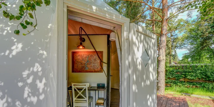 Glamping pri pláži na Slapoch: raňajky aj privátna vírivka a vonkajšia sauna