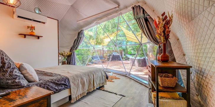 Glamping pri pláži na Slapoch: raňajky aj privátna vírivka a vonkajšia sauna