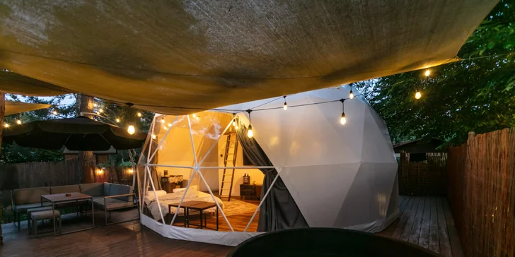 Glamping pri pláži na Slapoch: raňajky aj privátna vírivka a vonkajšia sauna