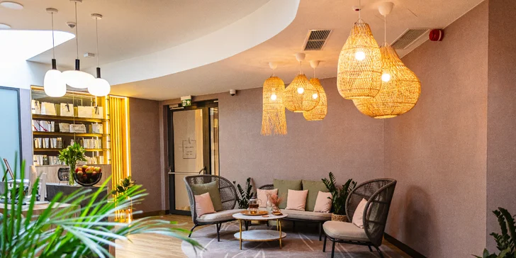 Spa resort pri Balte: raňajky, 5 druhov sáun, vyhriate bazény aj jacuzzi, akcia 2 deti zdarma