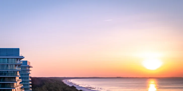 Spa resort pri Balte: raňajky, 5 druhov sáun, vyhriate bazény aj jacuzzi, akcia 2 deti zdarma