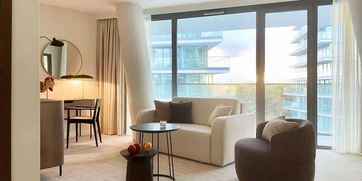 Spa resort pri Balte: raňajky, 5 druhov sáun, vyhriate bazény aj jacuzzi, akcia 2 deti zdarma