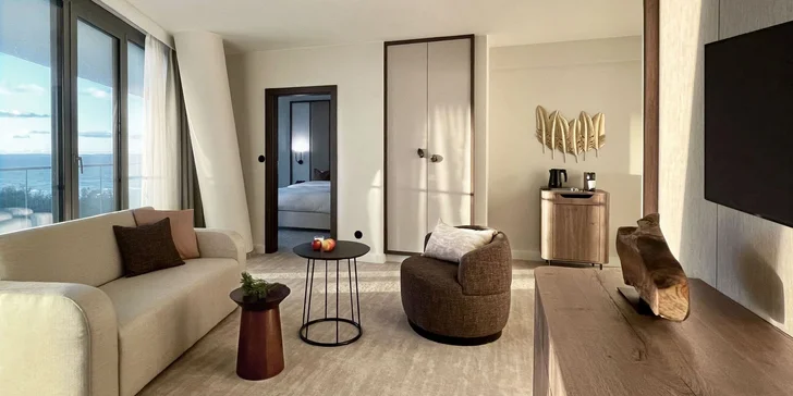 Spa resort pri Balte: raňajky, 5 druhov sáun, vyhriate bazény aj jacuzzi, akcia 2 deti zdarma