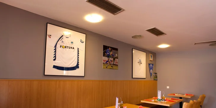 Pobyt v Liberci pre páry aj rodiny: raňajky, využitie Sport Parku a skipasy aj zoologická záhrada