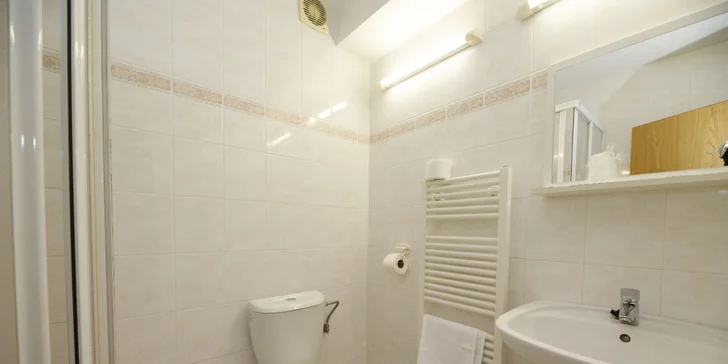 Pobyt v Liberci pre páry aj rodiny: raňajky, využitie Sport Parku a skipasy aj zoologická záhrada