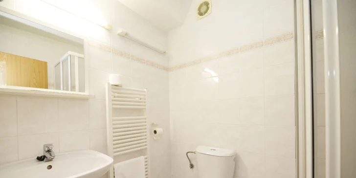 Pobyt v Liberci pre páry aj rodiny: raňajky, využitie Sport Parku a skipasy aj zoologická záhrada