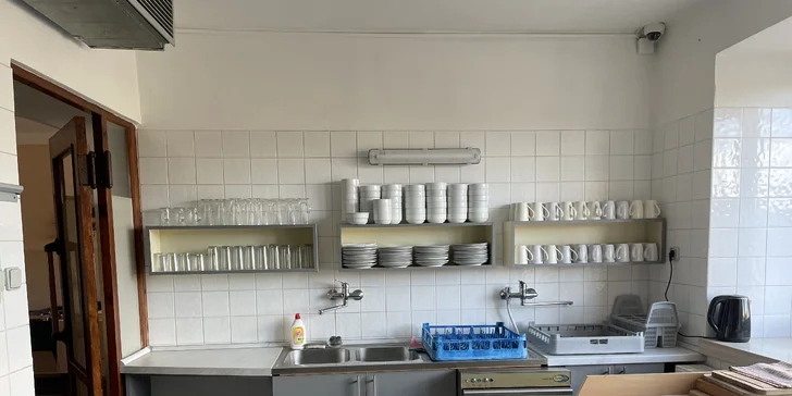 Dovolenka na brehu Lipna: možnosť raňajok, výlety, šport, v zime bežky aj zjazdovky