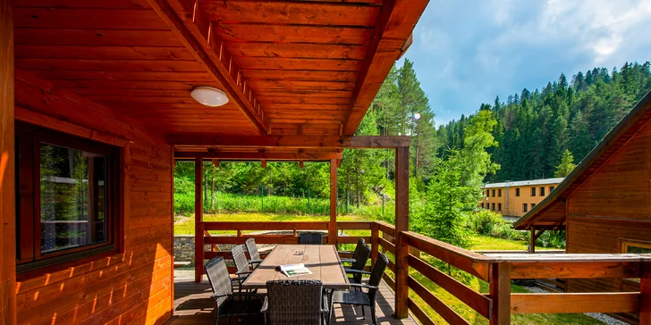 Lopušná Dolina po Tatrami: pobyt v izbách alebo chatke s wellness a možnosťou stravy