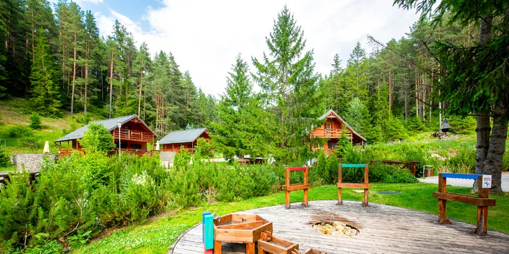 Lopušná Dolina po Tatrami: pobyt v izbách alebo chatke s wellness a možnosťou stravy