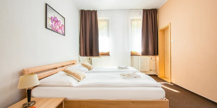 Lopušná Dolina po Tatrami: pobyt v izbách alebo chatke s wellness a možnosťou stravy