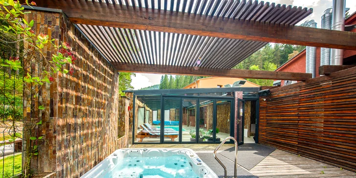 Lopušná Dolina po Tatrami: pobyt v izbách alebo chatke s wellness a možnosťou stravy