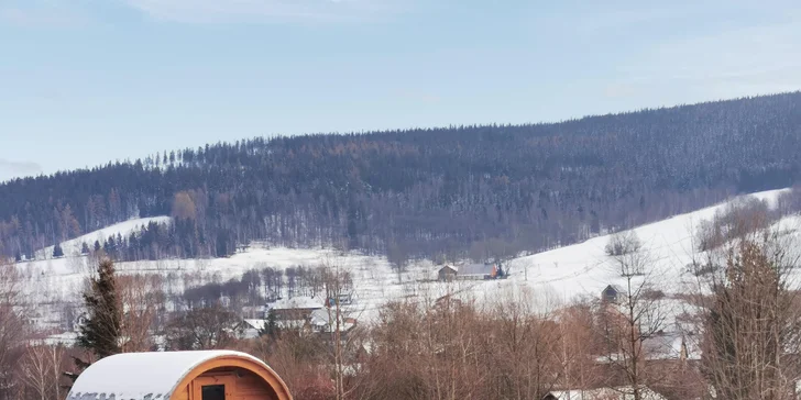 Moderné apartmány pod Śnieżnikiem: wellness, raňajky a zázemie pre rodiny s deťmi