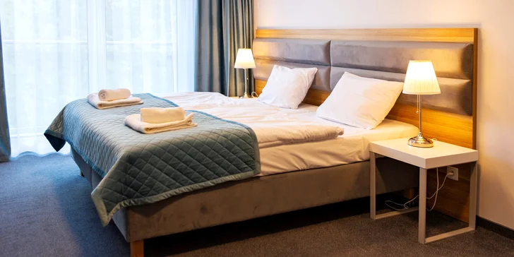 Moderné apartmány pod Śnieżnikiem: wellness, raňajky a zázemie pre rodiny s deťmi