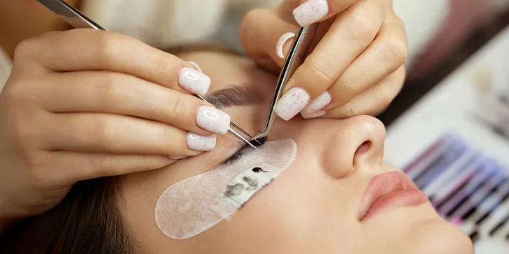 3D až 5D mihalnice: hodvábne aj trvácnejšie UV