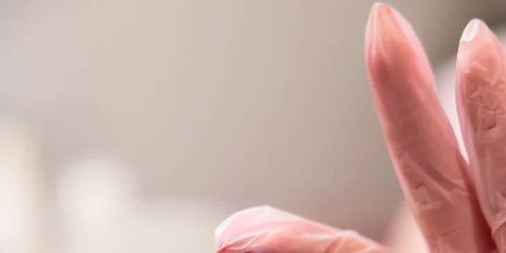 Chemický peeling: redukcia vrások a rozjasnená pleť