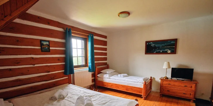 Aktívny pobyt v Jizerkách: hotel v Kořenově s raňajkami a vonkajším bazénom