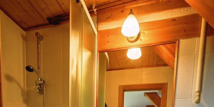 Aktívny pobyt v Jizerkách: hotel v Kořenově s raňajkami a vonkajším bazénom