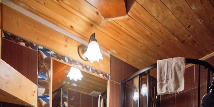 Aktívny pobyt v Jizerkách: hotel v Kořenově s raňajkami a vonkajším bazénom