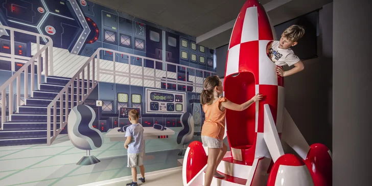 Relax na Istrii: hotel pri pláži s infinity bazénom, raňajky alebo polpenzia, dieťa zdarma