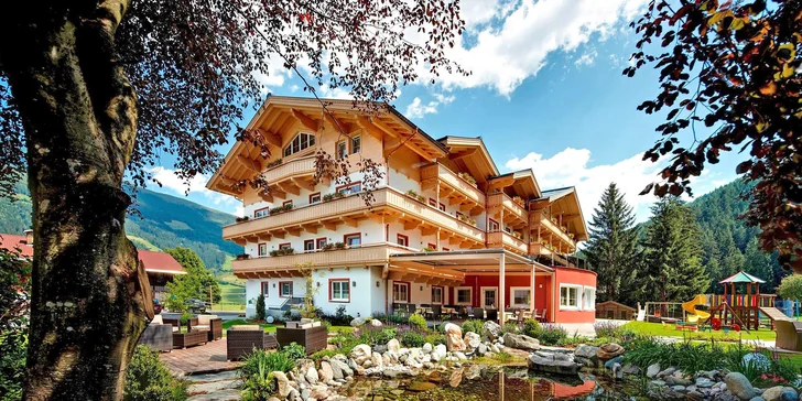 Rakúske Alpy: rodinný hotel so stravou, sauny, karta výhod a 2 deti zdarma