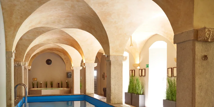 Romantika na poľskom zámku, 13 km od hraníc: neobmedzený vstup do wellness, raňajky alebo polpenzia