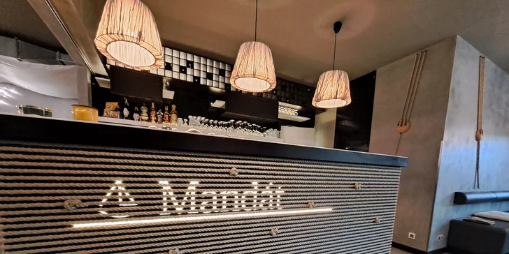 Pobyt na brehu Vltavy: hotelové izby s raňajkami alebo polpenziou, alebo hausbót na vode