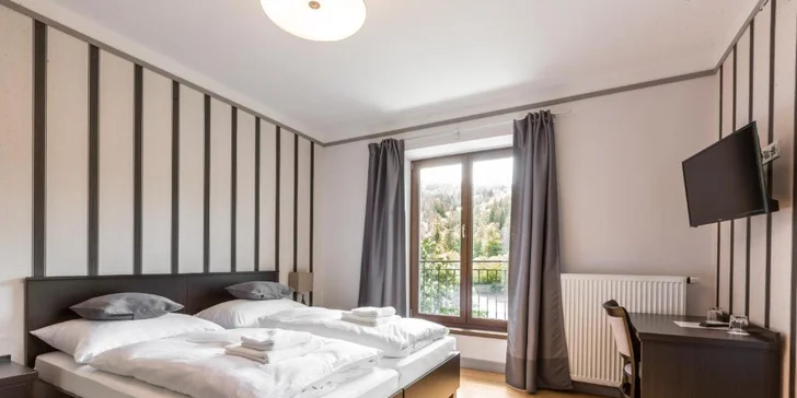 Pobyt na brehu Vltavy: hotelové izby s raňajkami alebo polpenziou, alebo hausbót na vode