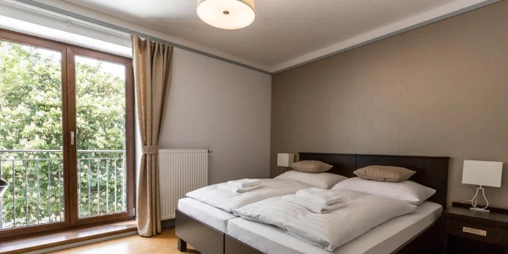 Pobyt na brehu Vltavy: hotelové izby s raňajkami alebo polpenziou, alebo hausbót na vode