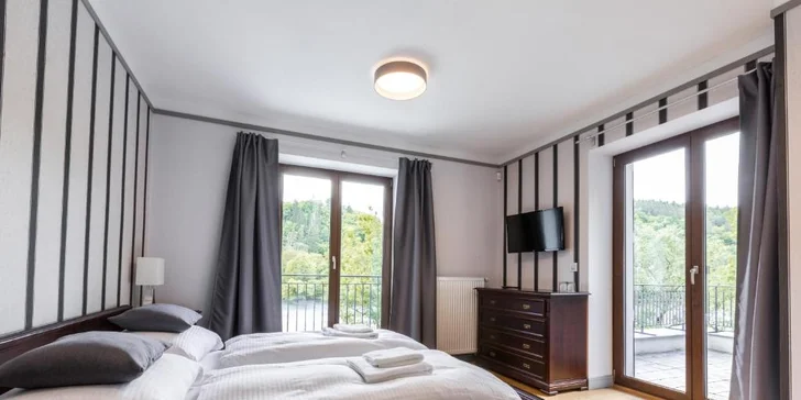 Pobyt na brehu Vltavy: hotelové izby s raňajkami alebo polpenziou, alebo hausbót na vode