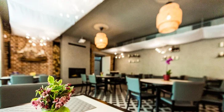 Pobyt na brehu Vltavy: hotelové izby s raňajkami alebo polpenziou, alebo hausbót na vode