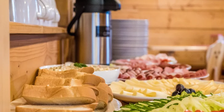 Ubytovanie v čarovnej chalúpke v Ždiari s raňajkami a možnosťou wellness