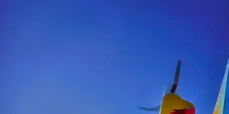 Tanec v oblakoch plný adrenalínu: akrobatický let lietadlom Zlín Z-142