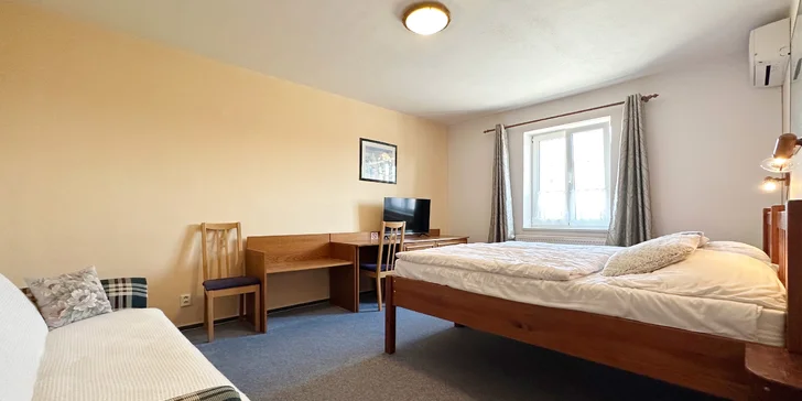 Pobyt v Znojme: strava, karta výhod, zľavy na zážitky, fľaša vína aj romantický balíček