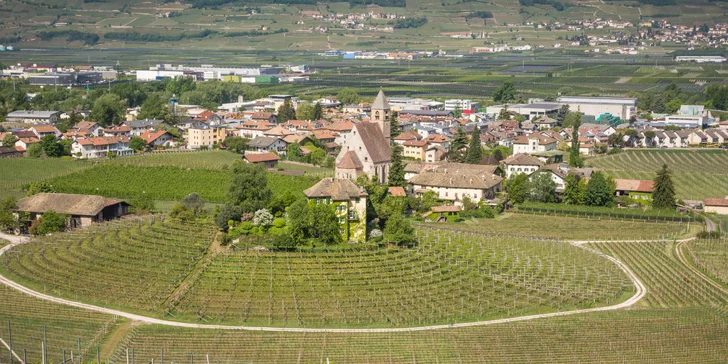 Pobyt v Alpách: hotel v jednej z najkrajších talianskych dedín s raňajkami alebo polpenziou