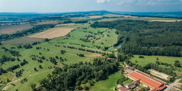 Pobyt na farme 5 km od Kuksu s farmárskymi raňajkami aj polpenziou a možnosťou pikniku