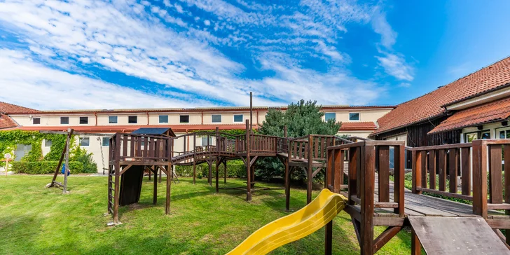 Pobyt na farme 5 km od Kuksu s farmárskymi raňajkami aj polpenziou a možnosťou pikniku