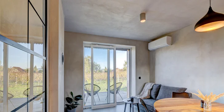 Moravské Toskánsko: domček s terasou medzi vinicami, krásne výhľady aj víno k dispozícii