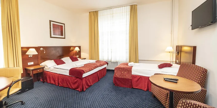 Pohodový pobyt v Českom krase: hotel v blízkosti Karlštejna, raňajky alebo polpenzia