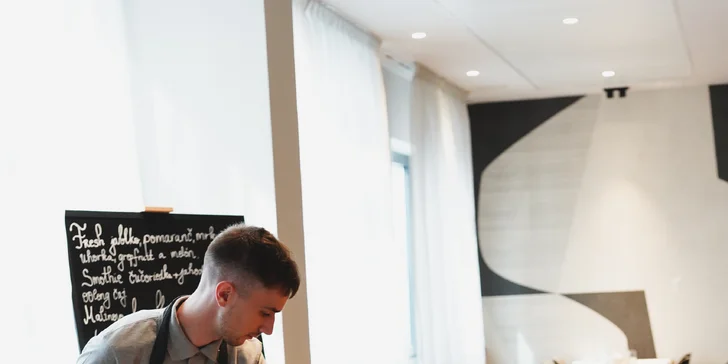 Nedeľný brunch pre dieťa či dospelého: šalátový bar, teplé pokrmy, polievky, dezert aj nápoje