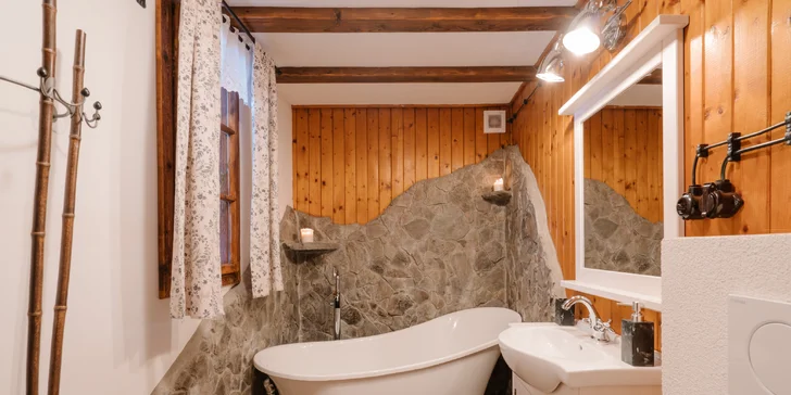 Zrekonštruovaná chalúpka pod Lysou horou, vrátane sauny, vírivky aj grilu, až pre 6 osôb