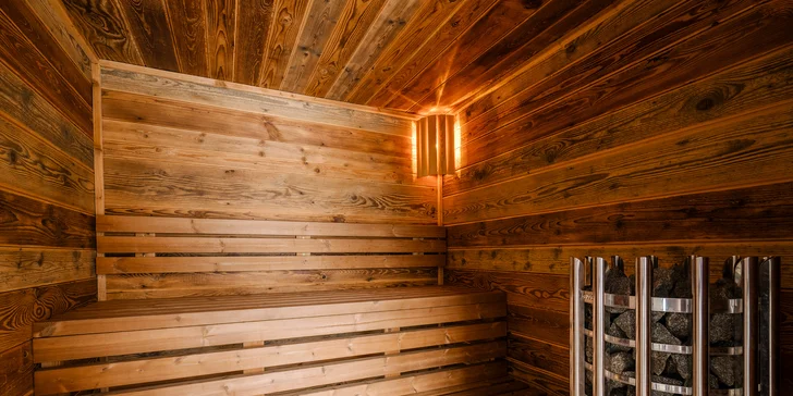 Zrekonštruovaná chalúpka pod Lysou horou, vrátane sauny, vírivky aj grilu, až pre 6 osôb